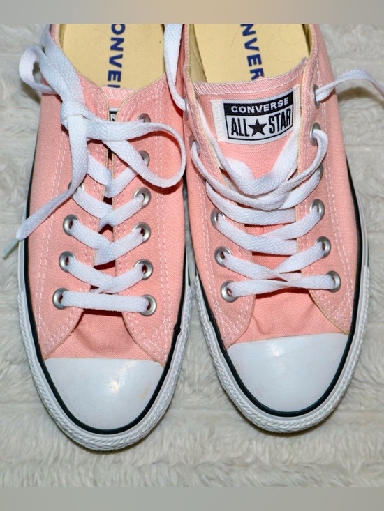 Converse Low Top Sneakers in Pink and White - Picture 2 of 4